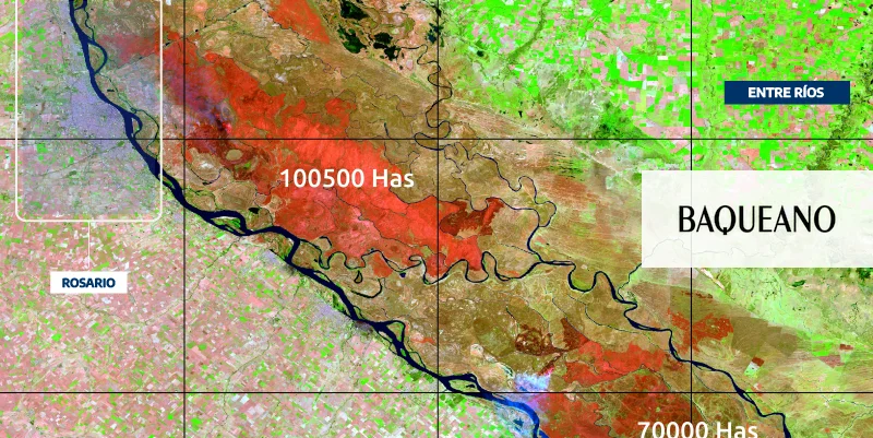Se observa en color rojo las áreas quemadas, y en rojo más intenso los frentes de fuego. En color gris-celeste se ven las columnas de humo y gases producidos por el incendio).